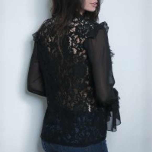 Lace top- medium - last one - Picture 3 of 3
